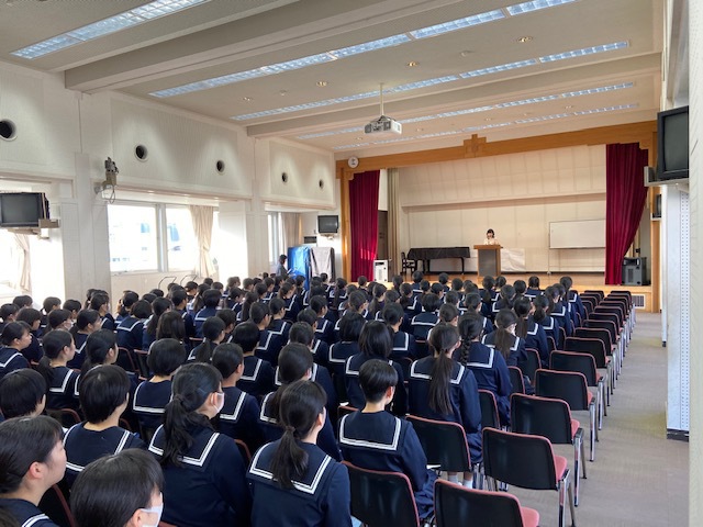 高校３年生学年集会